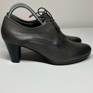 TAMARIS Gray Leather Chunky Heeled Shoes Lace Up Size 8/8.5 US